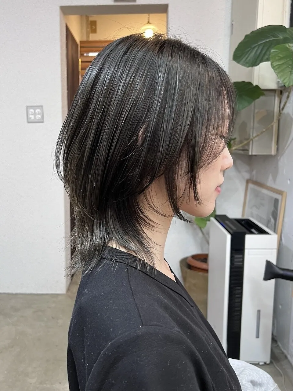 髪質改善 ウルフレイヤーカット グレージュ前髪なし 20.30代女性