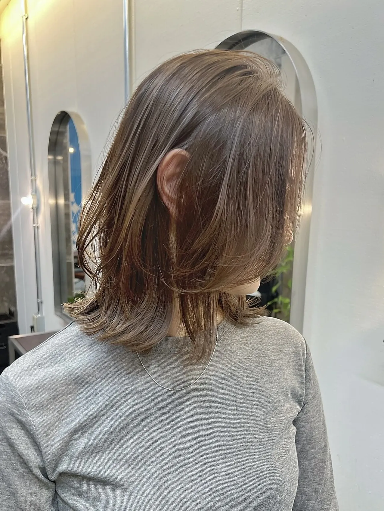 今、“白髪ぼかし”が選ばれる理由。